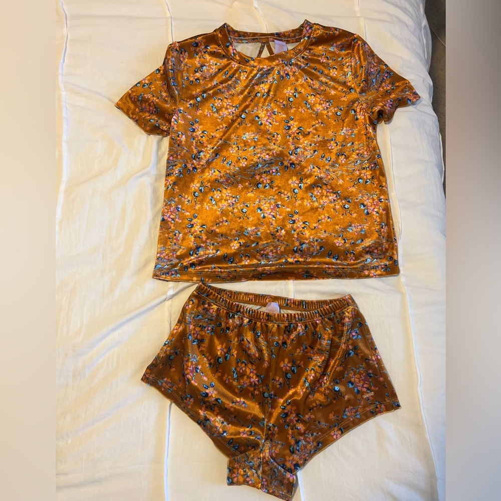 Savage psychedelic velvet PJ set x-small